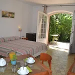 Hotel apartamentowy Le Rivage 3*