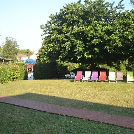 Le Rivage 아파트호텔 망들리유 라 나플