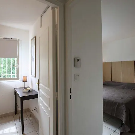 Le Rivage 망들리유 라 나플