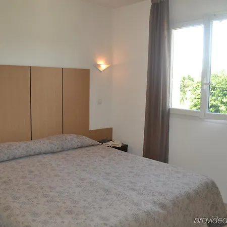 Le Rivage 아파트호텔 망들리유 라 나플